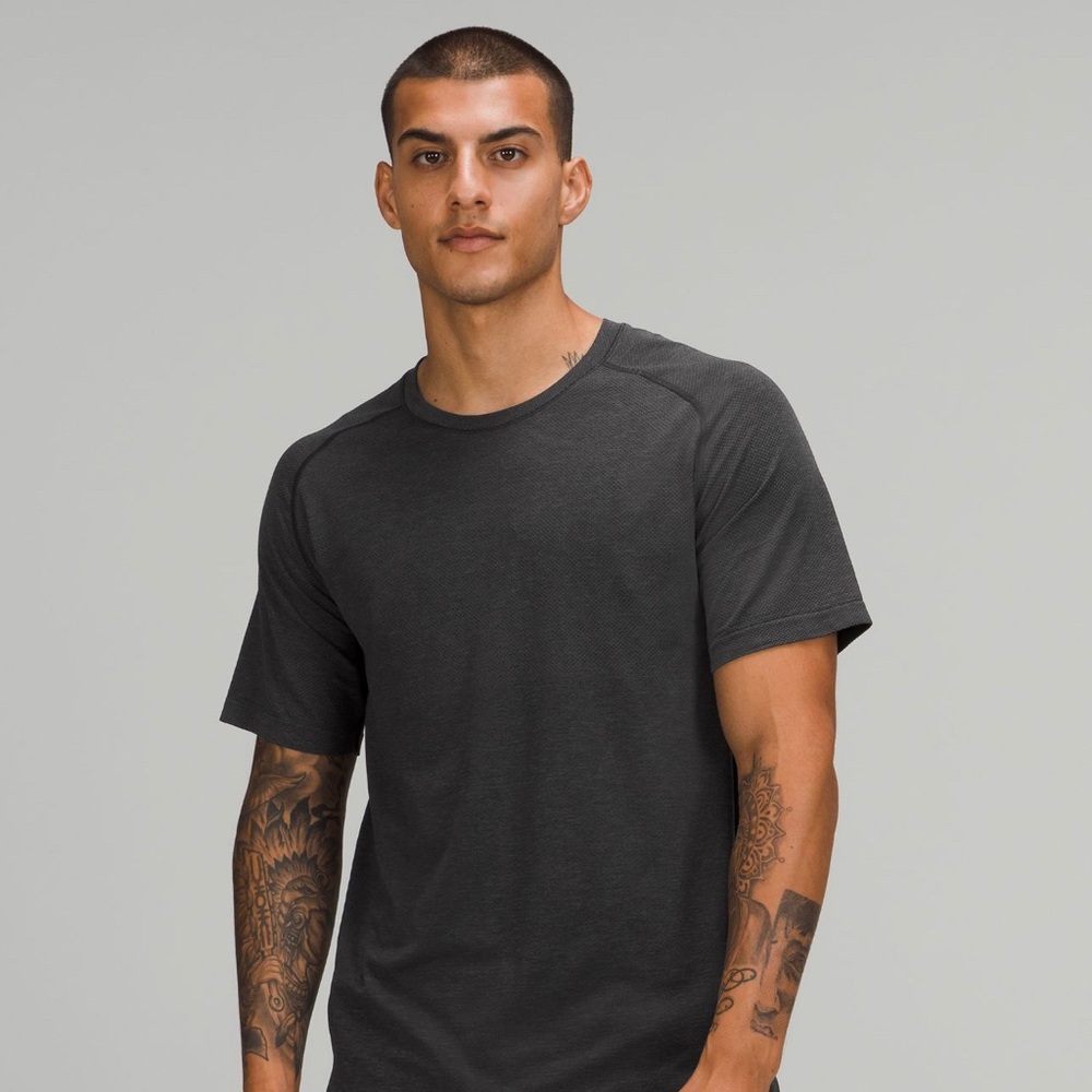 Lululemon Metal Vent 2.0 SS